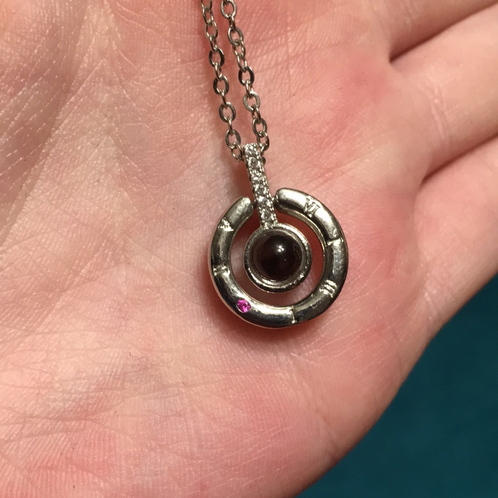 I love you (100 languages) necklace pink diamond.